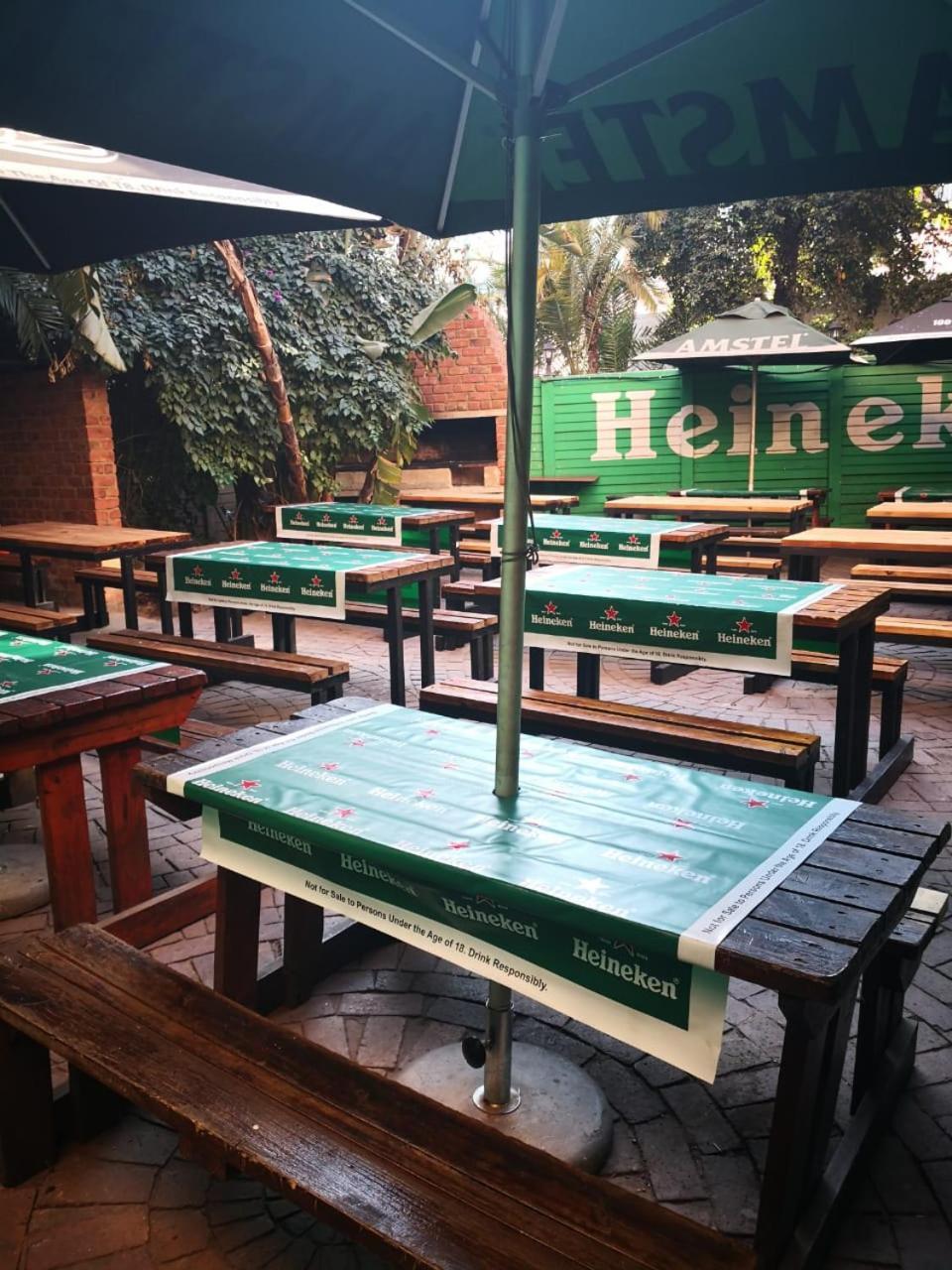 Victoria Hotel Pretoria-Noord Exterior foto